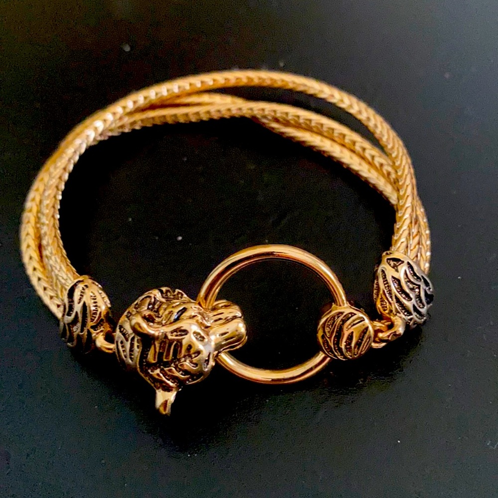 Gold tiger head bracelet